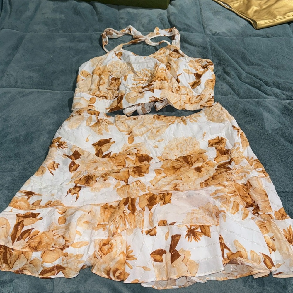 Express 2 pieces floral set, skirt and top